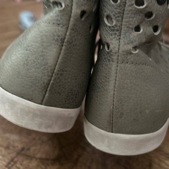 Volcom Buzz Womens skater High Tops marble leather tennis shoe sneakers Size 8.5 - Picture 5 of 13